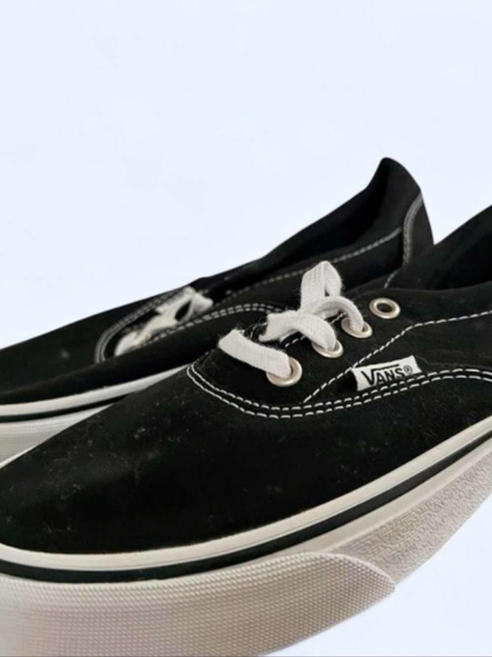Vans Era Black & White Sneakers US 7.0